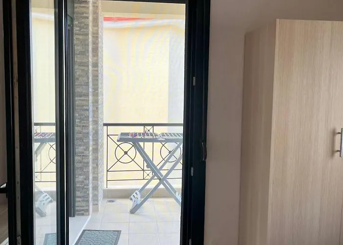 Andreas Maisonettes And Apartment